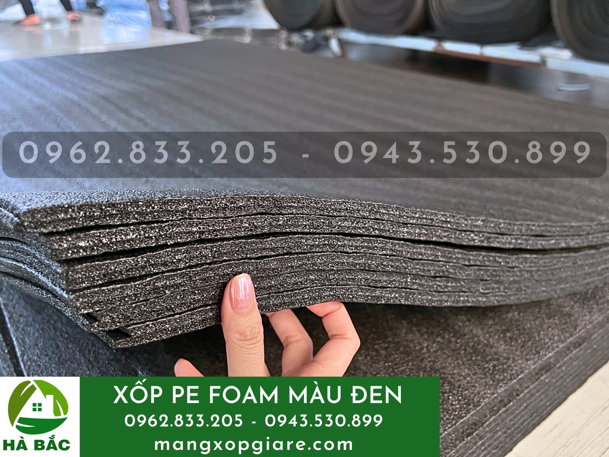 Tấm xốp pe foam màu đen
